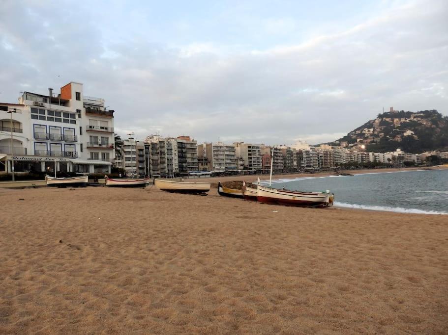 Apartamento Blanes Playa Екстериор снимка
